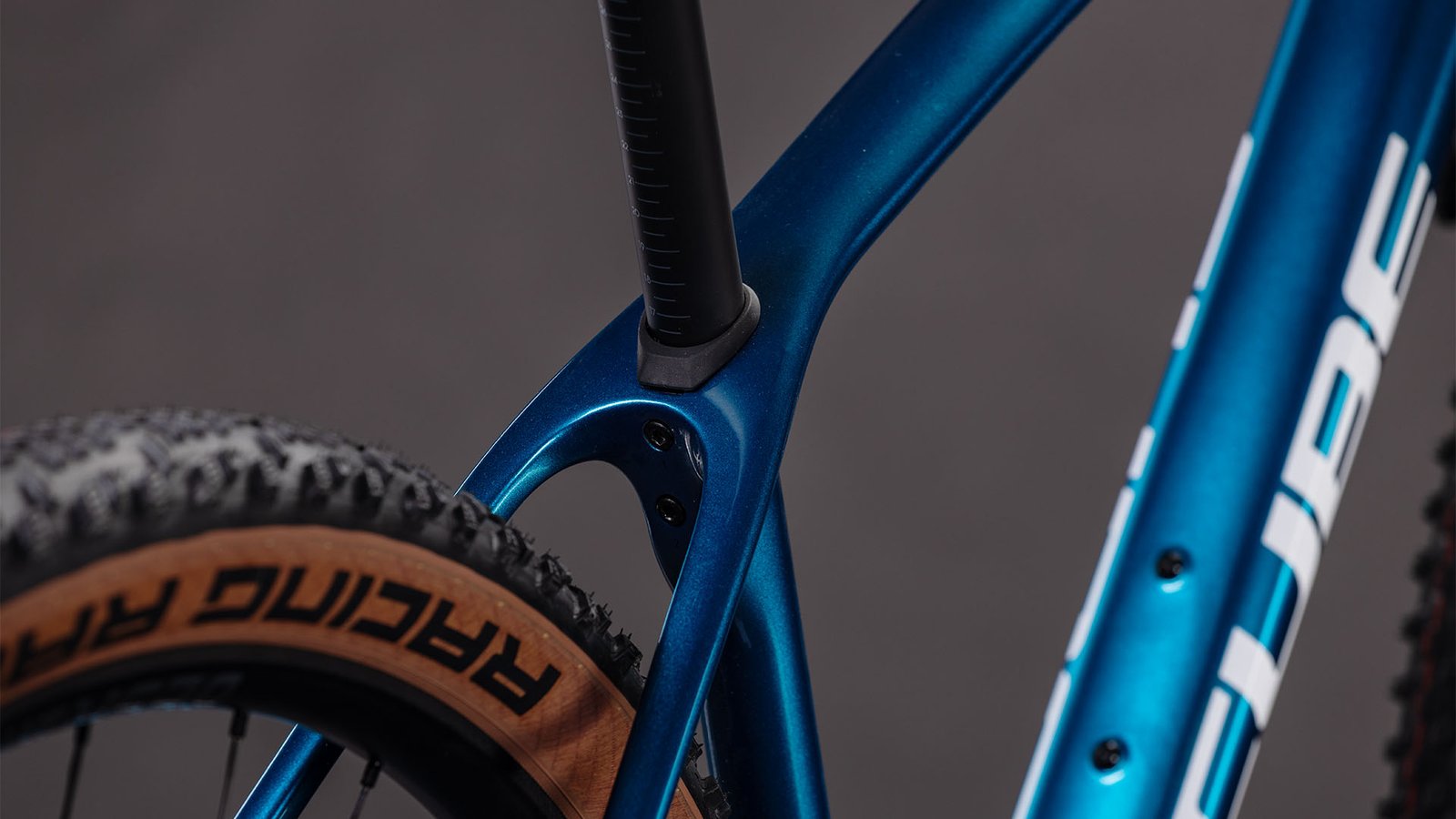Cube Reaction C:62 SLX electricblue´n´white – Bild 6