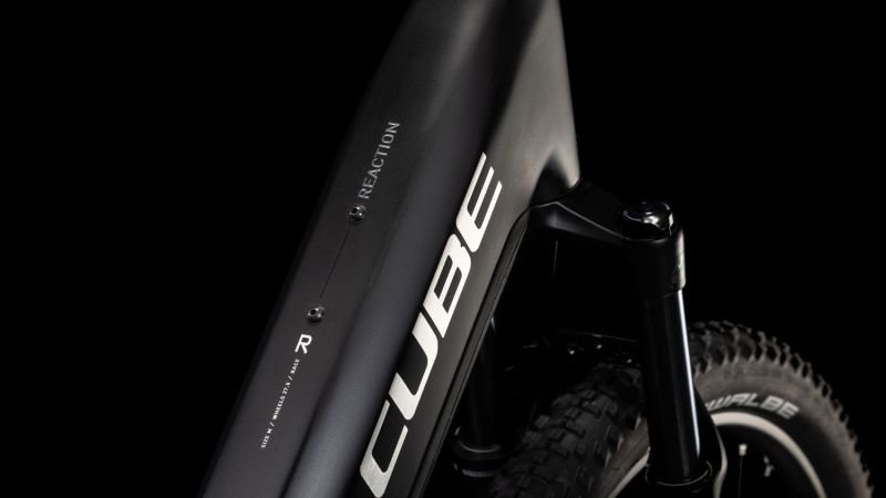 Cube Reaction Hybrid Race 800 Easy Entry black´n´metal