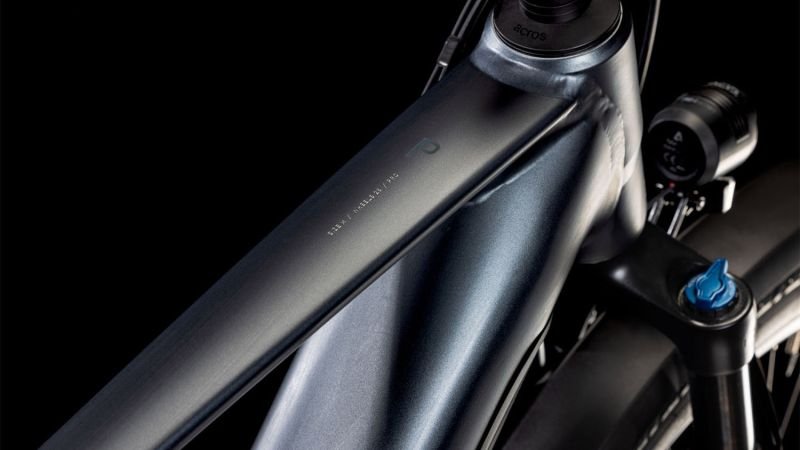 Cube Touring Hybrid Pro 625 metallicgrey´n´chrome